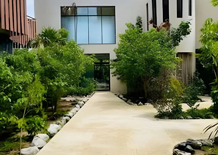 Jungle Guardian - Rooftop Pool & Club Holiday home *